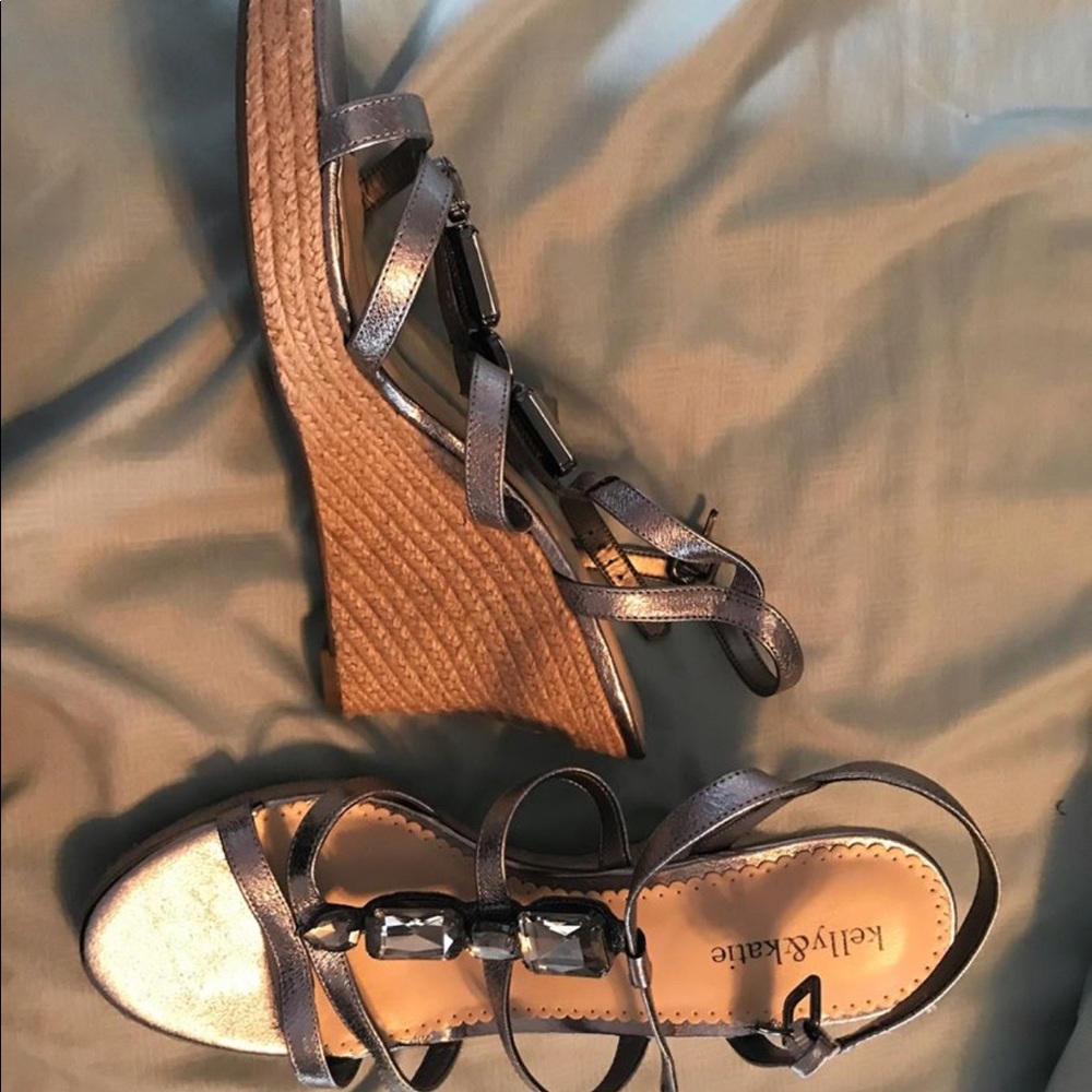 Kelly&Katie Wedges